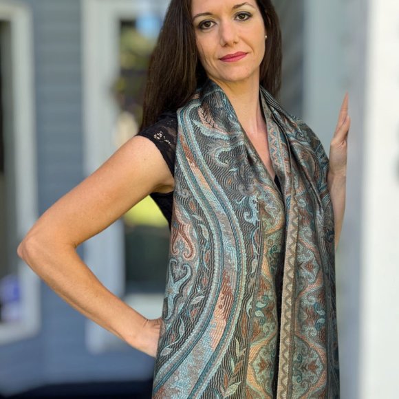 Gold Modal Silk Jamawar - Picture 8 of 8